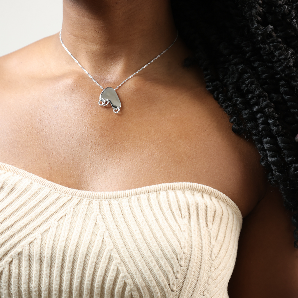 Silver Nudi Necklace (Not Handmade)