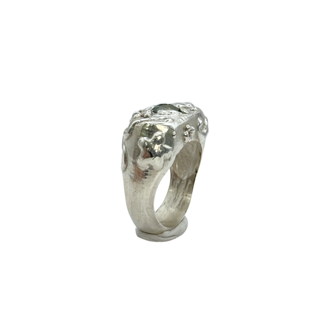 Posy Ring (Size 8)