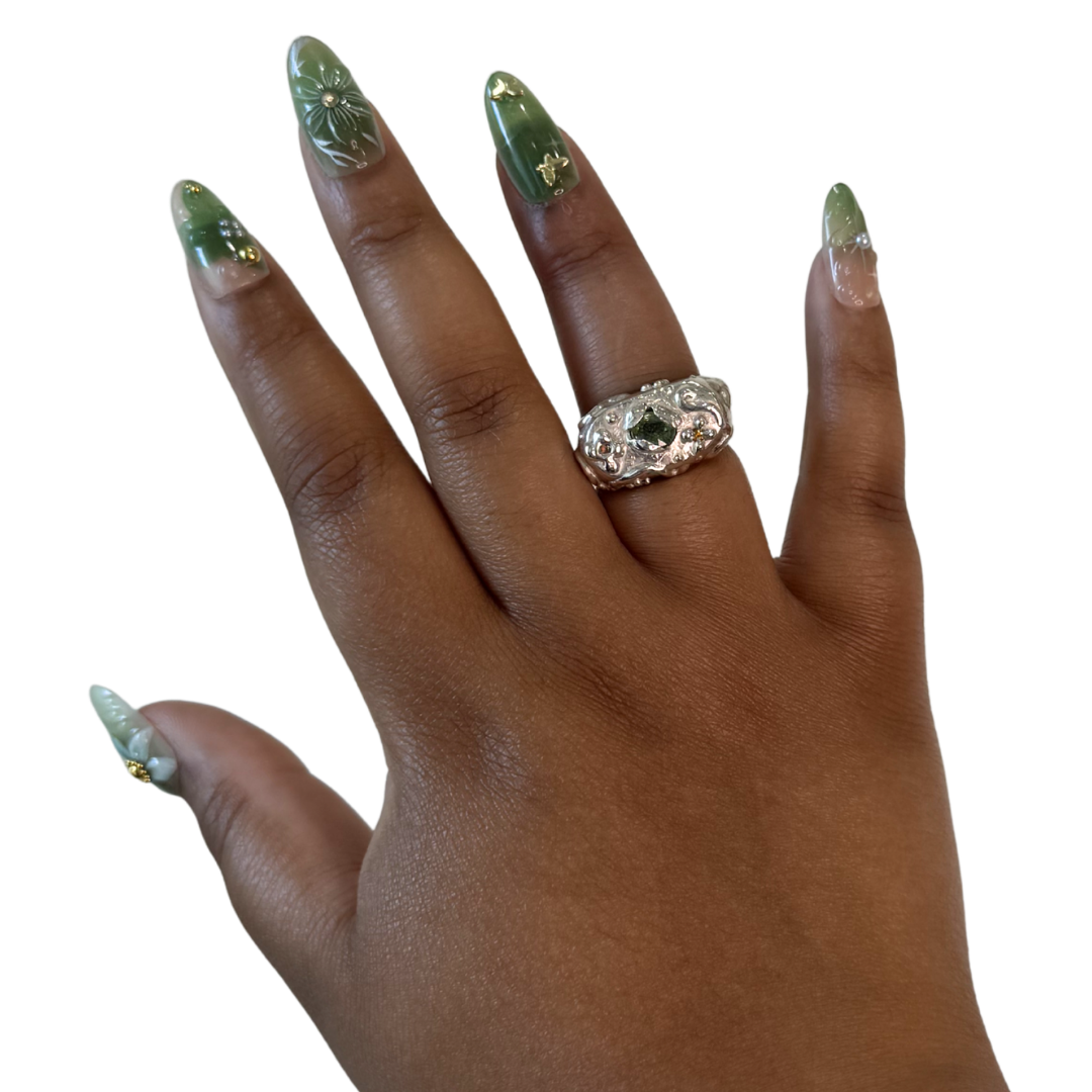 Posy Ring (Size 8)