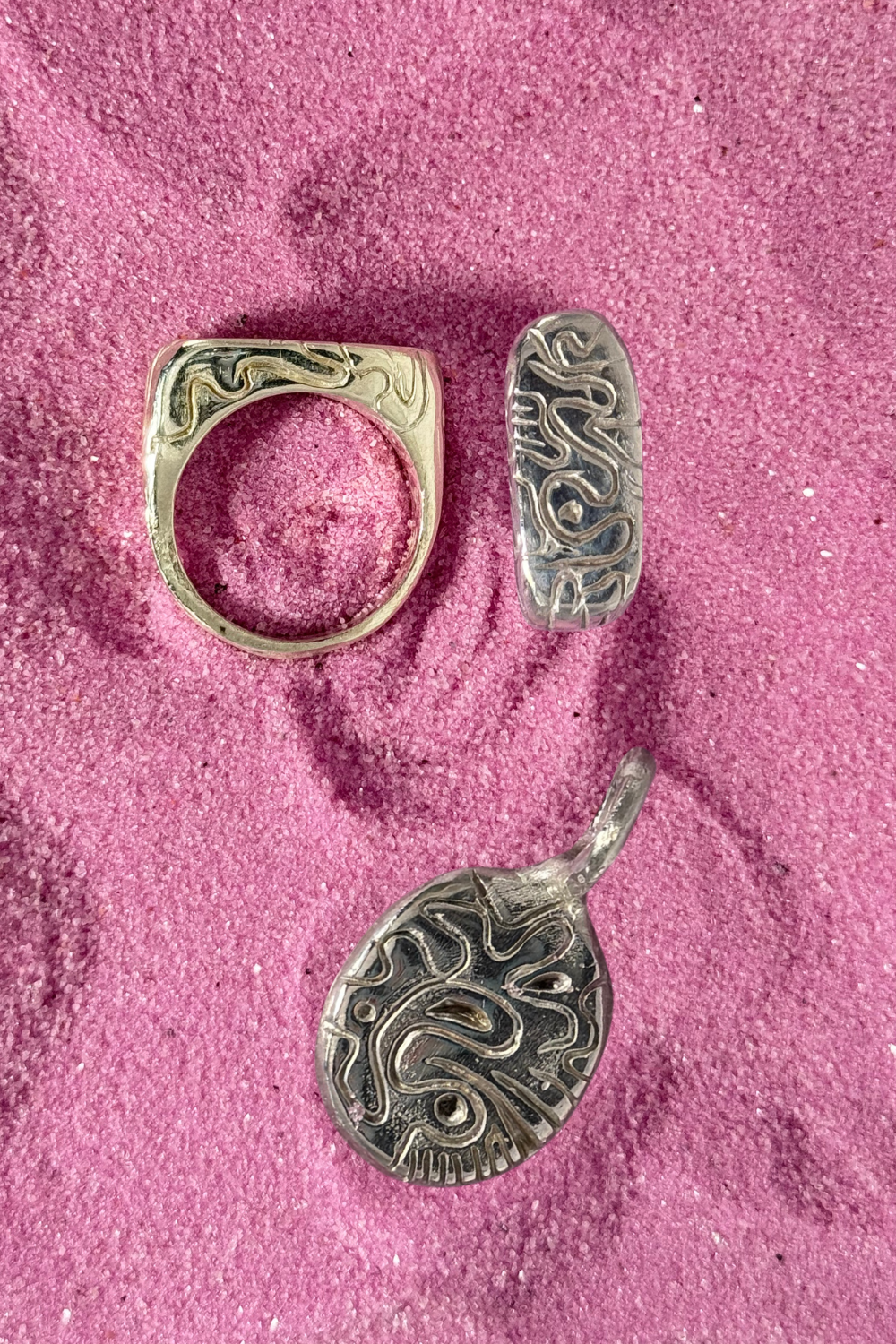 Carved Bundle