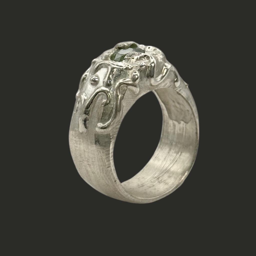Roots Ring (Size 8.5)